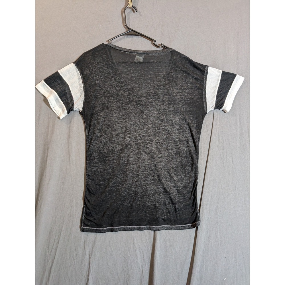 Victoria's Secret PINK short‎ sleeve V-neck burnout tee in black and white - Picture 7 of 8